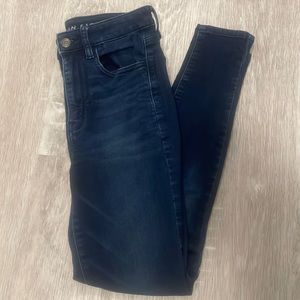 American Eagle High Waisted & Super Stretch